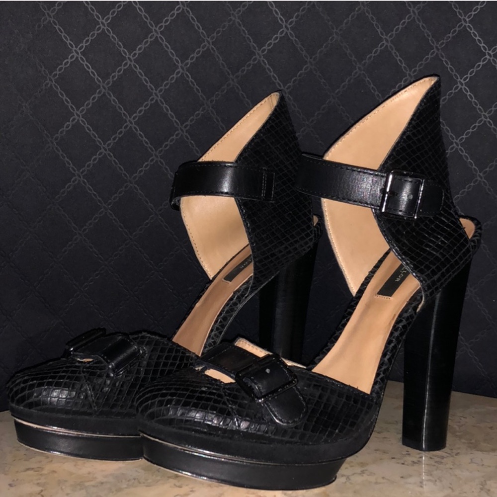 Ann Taylor Lilia Black Platform Pumps